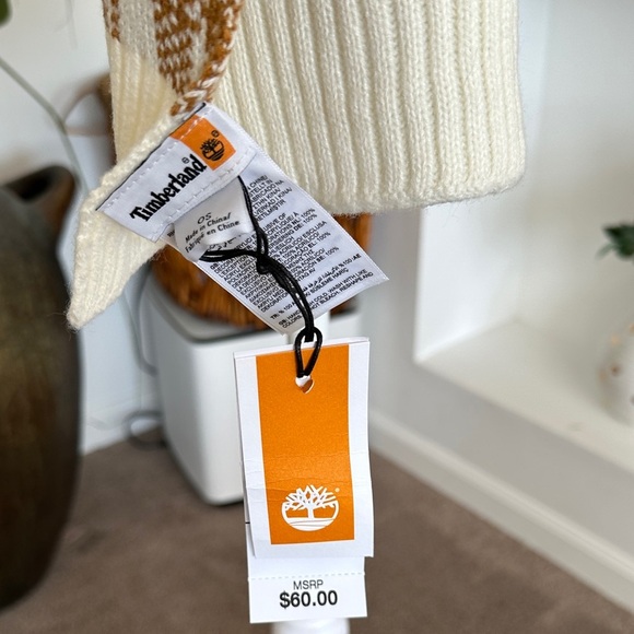Timberland Cream and Tan Knit Scarf - Picture 3 of 5
